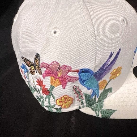 NWT [New Era] 59FIFTY Seattle Mariners White Blooming Fitted Hat Kids Sz 6 5/8 - Picture 4 of 8